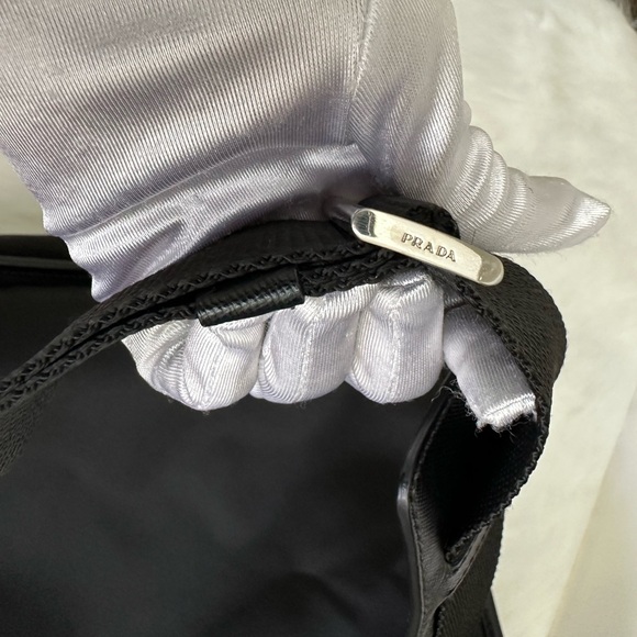 Auth Business Messenger bag excellent condition - Picture 15 of 17